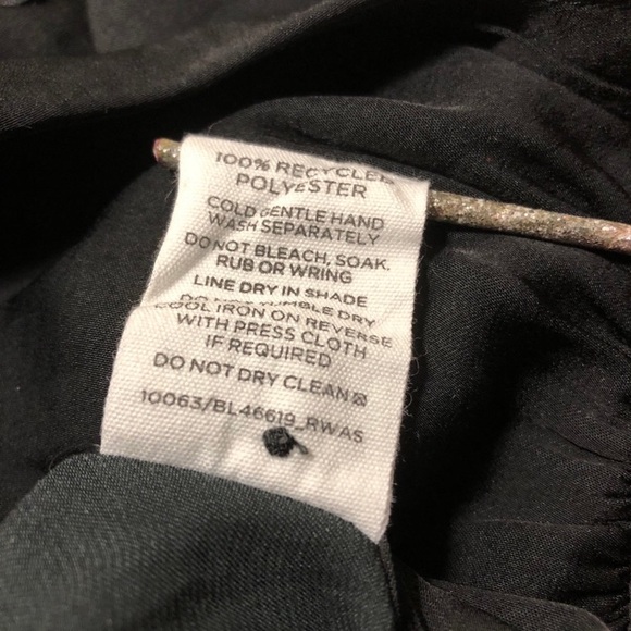 Glassons elegant black crop with buttons, size 6. - Picture 6 of 6